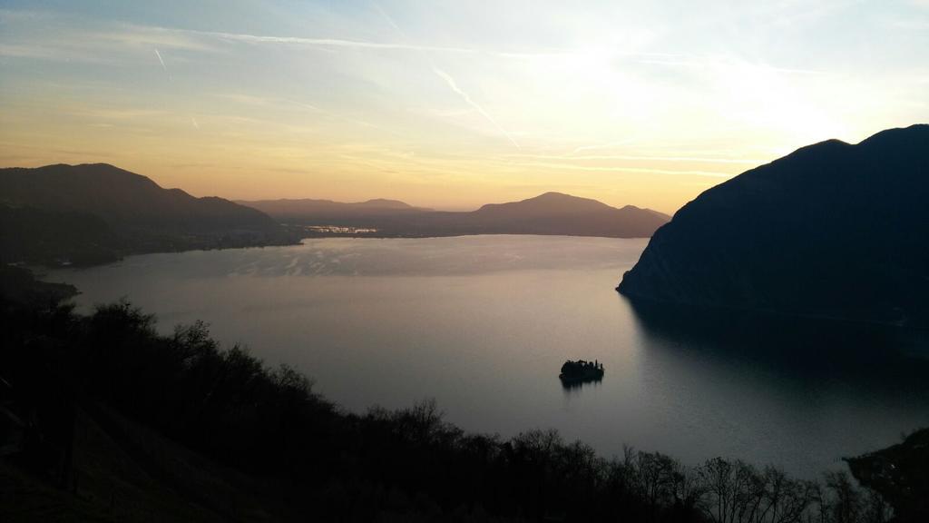 Appartamento Bella Isola Monte Isola Exterior foto